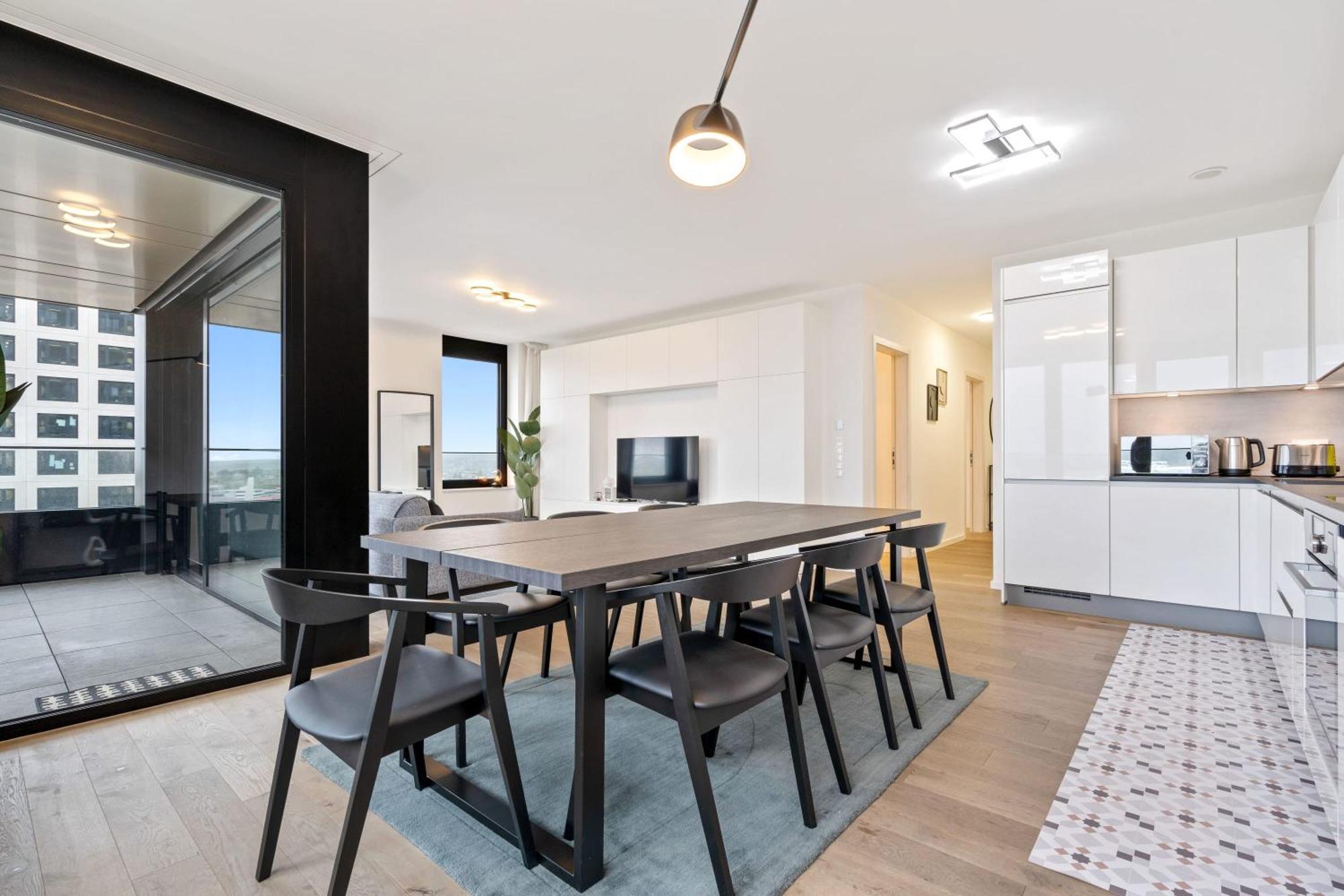 Modern 2BR Apartment with Pool & City Views Lucembursko Exteriér fotografie