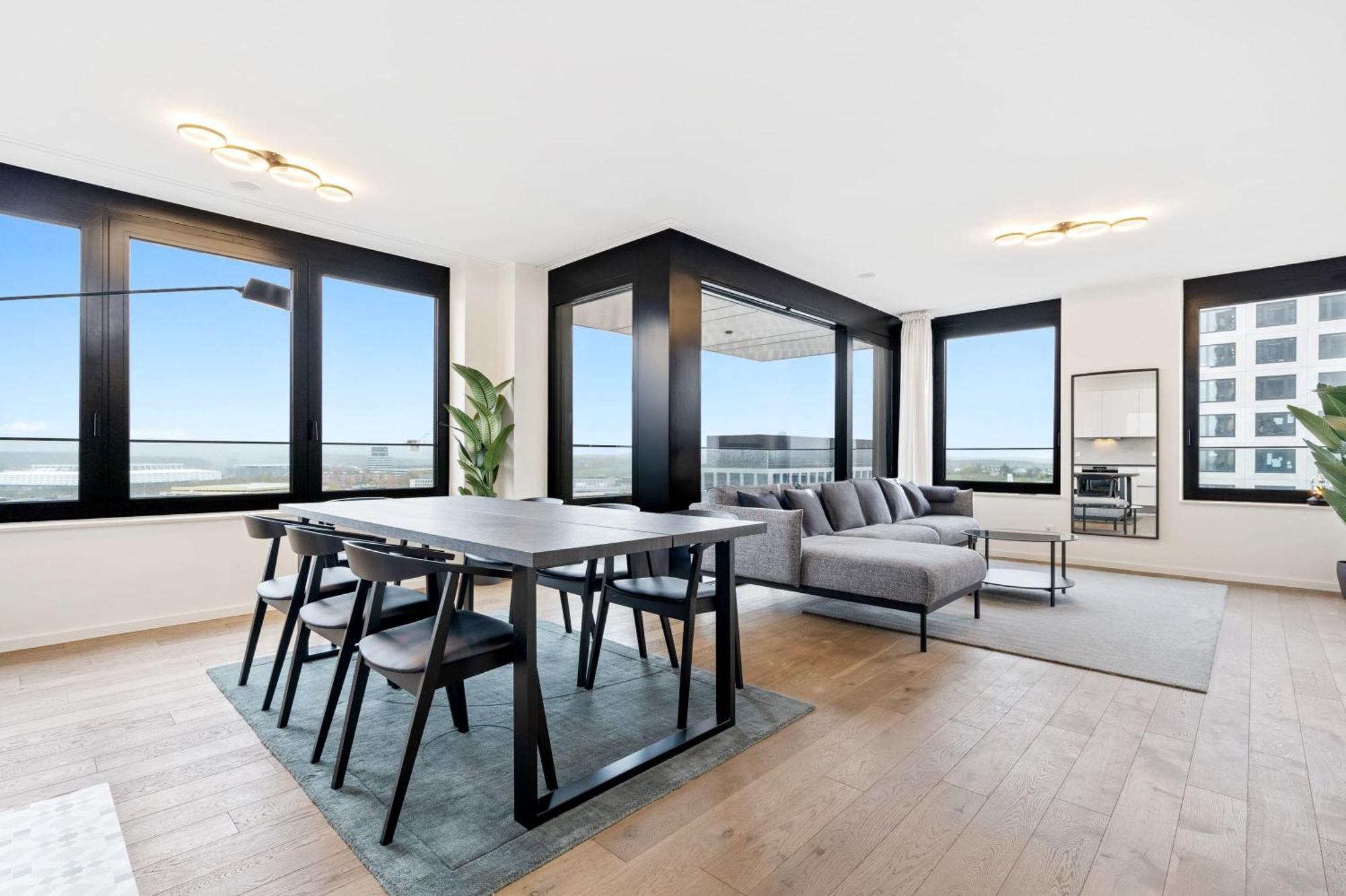 Modern 2BR Apartment with Pool & City Views Lucembursko Exteriér fotografie