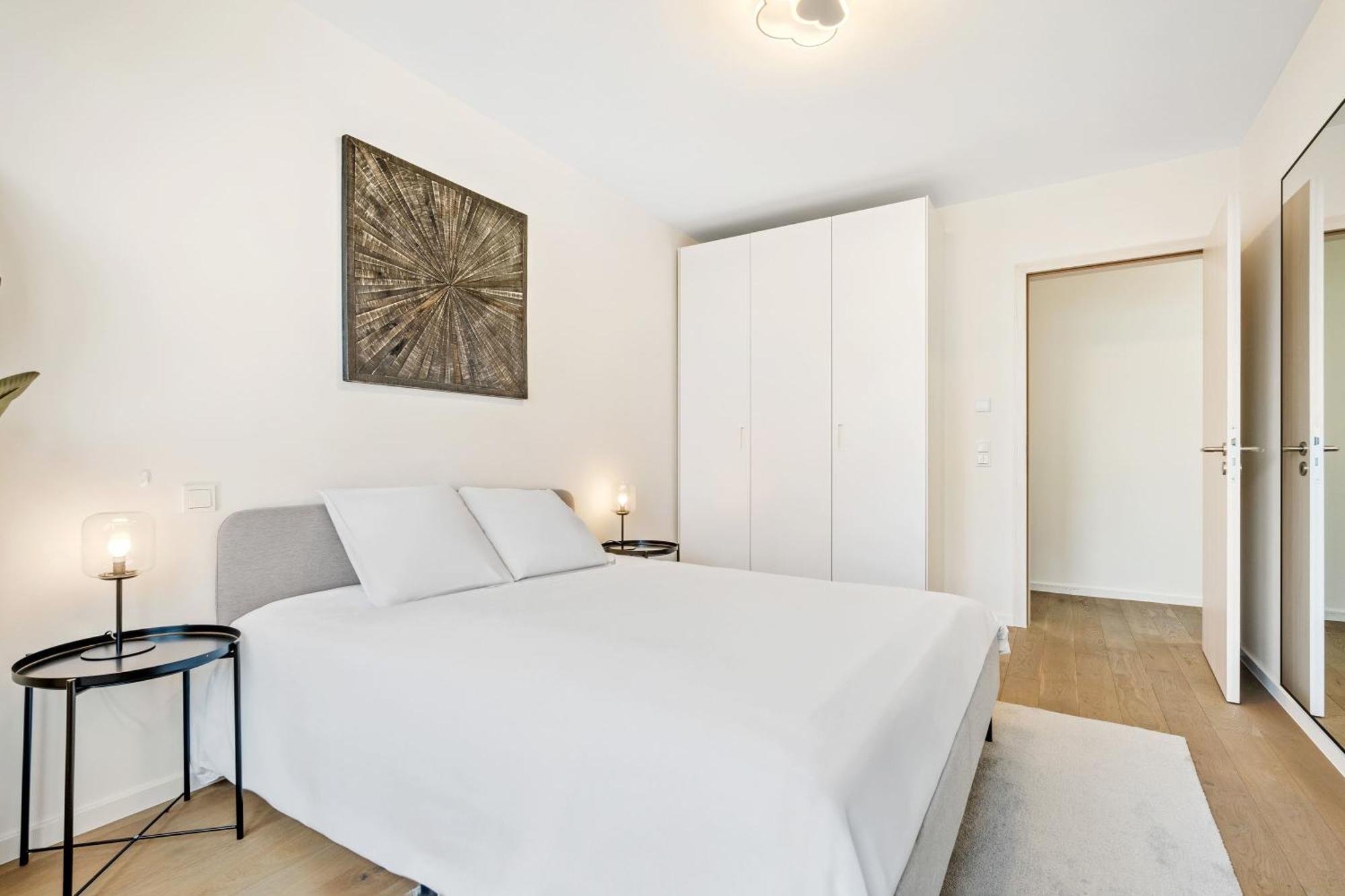 Modern 2BR Apartment with Pool & City Views Lucembursko Exteriér fotografie